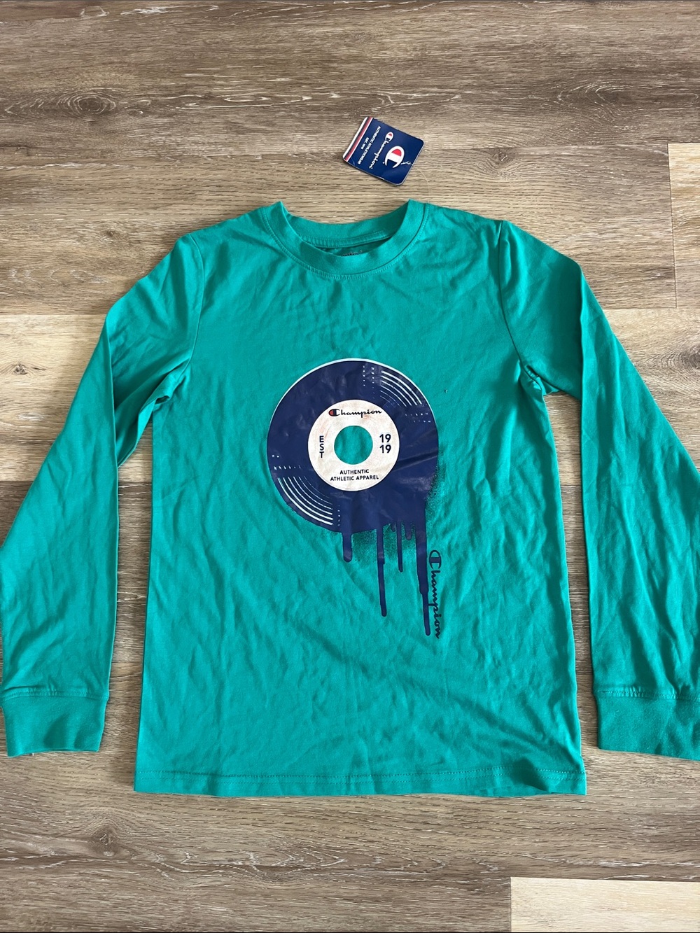 NWT Champion Boys Long Sleeve Record Graphic T-Shirt Green Size L